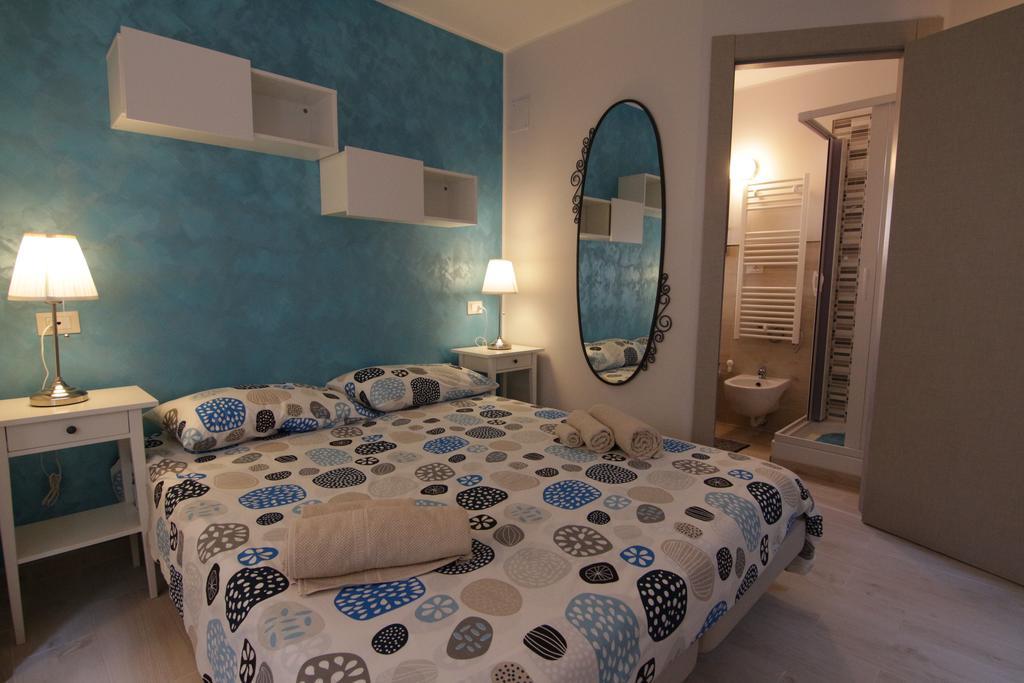 Rosemary Charming Rooms Termoli Szoba fotó
